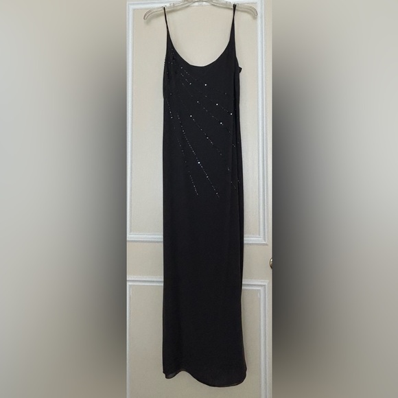 Amuleti Long Gray Sleeveless Embellished Beaded Rhinestone Dress Made in Italy - Picture 2 of 4